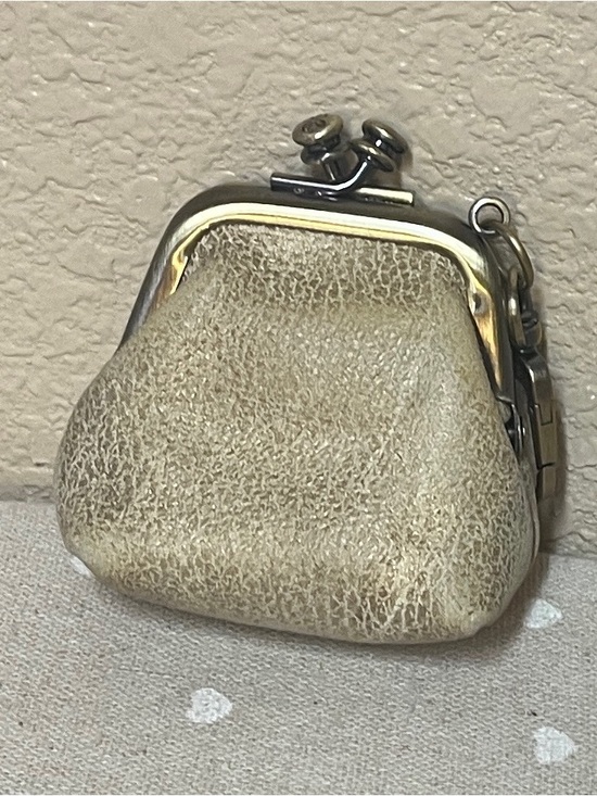 HOBO Handbags - HOBO Metallic Gold Run EarPod Case that clips to your purse!
